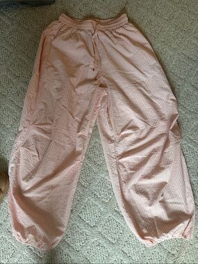 Women’s Wide Leg Drawstring Pants in Light Pink